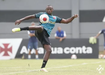 Zagueiro Ulisses não deve voltar ao Vasco após empréstimo