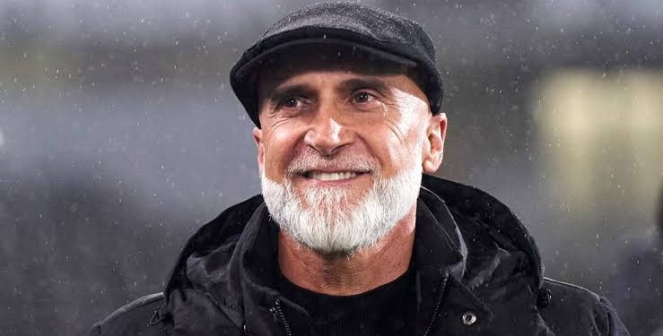 Quantos profissionais chegarão ao Vasco com Álvaro Pacheco? Confira