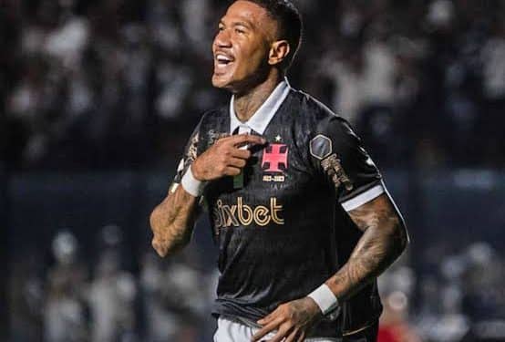 Zé Gabriel deve ser titular do Vasco contra o Vitória