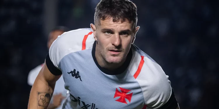 Quais foram os clubes que mais contrataram estrangeiros desde 2021?