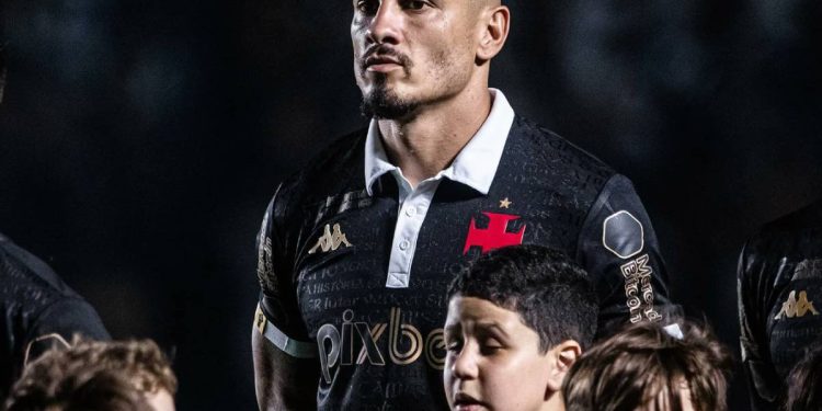 Maicon dá a volta por cima no Vasco