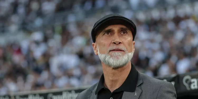 Problemas com Vitória de Guimarães podem antecipar chegada de Álvaro Pacheco no Vasco