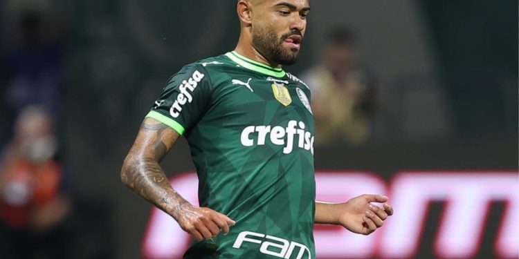 Ex-Palmeiras entra no radar do Vasco