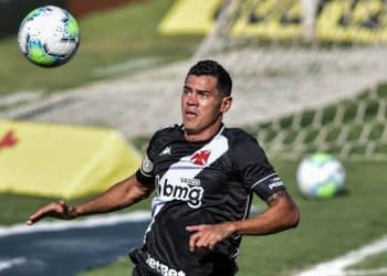 Ex-Vasco se destaca na Ásia e concorre prêmio de gol mais bonito
