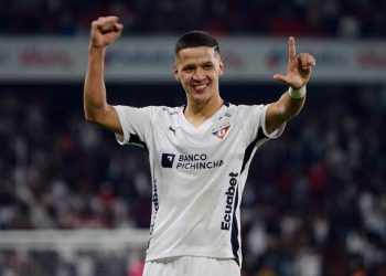 Vasco sondou atacante destaque da LDU