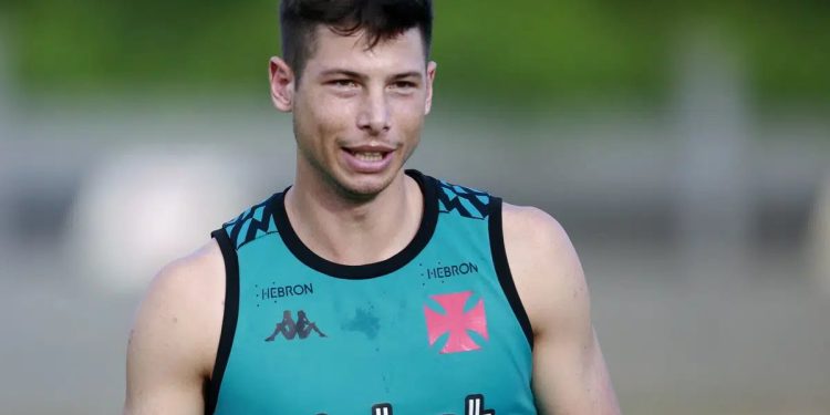 Capasso vai voltar ao Vasco? Entenda a situação