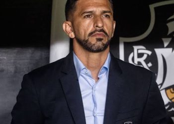Emiliano Díaz vai voltar ao Vasco? Técnico abre o jogo