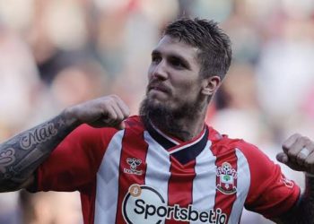 Alvo do Vasco, Lyanco pode parar em gigante brasileiro