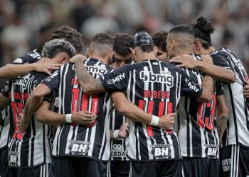 Vasco perde zagueiro no mercado para time mineiro