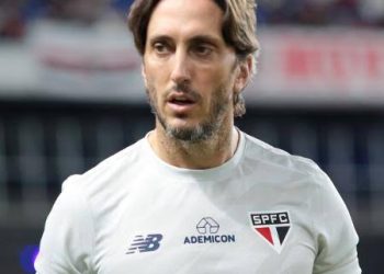 São Paulo terá desfalques contra o Vasco; confira