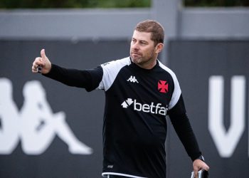 Vasco: Futuro de Rafael Paiva pode ser definido hoje