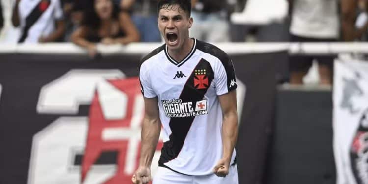 Galdames fora do Vasco? Entenda a possível saída do volante