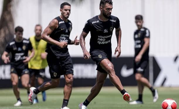 Mais um! Vasco está perto de perder nome no mercado para o Corinthians