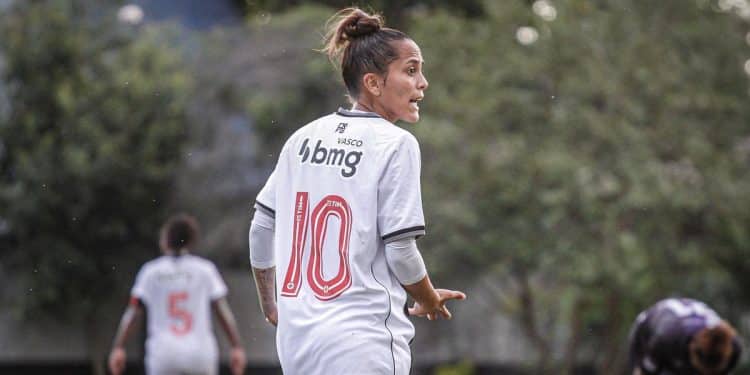 Thatielly rescinde contrato e deixa o Vasco Feminino