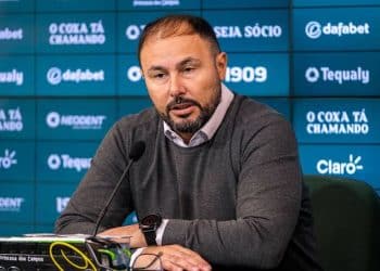 Vasco contrata profissional odiado por clube brasileiro