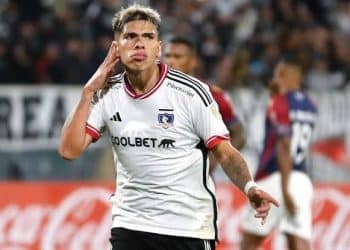 Ex-Vasco, Palacios pode parar em gigante sul-americano