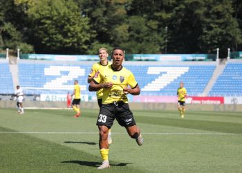 Artilheiro da base vascaína é protagonista no começo da temporada ucraniana