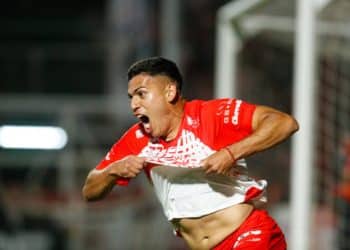 Confira lances e gols de Santiago Rodríguez, alvo do Vasco
