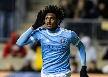 Cria do Vasco, Talles Magno negocia volta ao Brasil