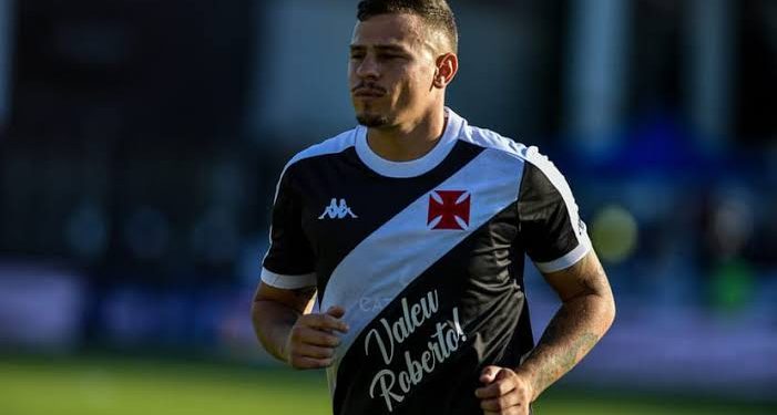 Vasco ainda não pagou o Athletico-PR por Hugo Moura