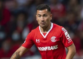 Como está a negociação entre Vasco e Jean Meneses? O clube vai contratar mais? Confira