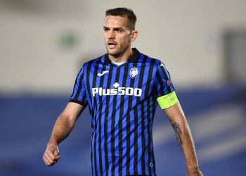 Lances de Rafael Tolói, zagueiro alvo do Vasco