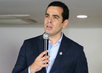 Jogador toma atitude bizarra e fica longe do Vasco