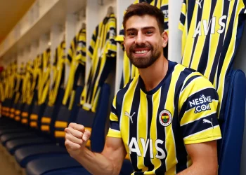 Luan Peres gostou da proposta do Vasco, mas Santos pode ser empecilho para time carioca