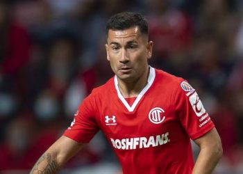 Vasco avança com atacante da liga mexicana