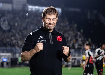 Confira uma ótima curiosidade sobre o Vasco após a chegada de Paiva