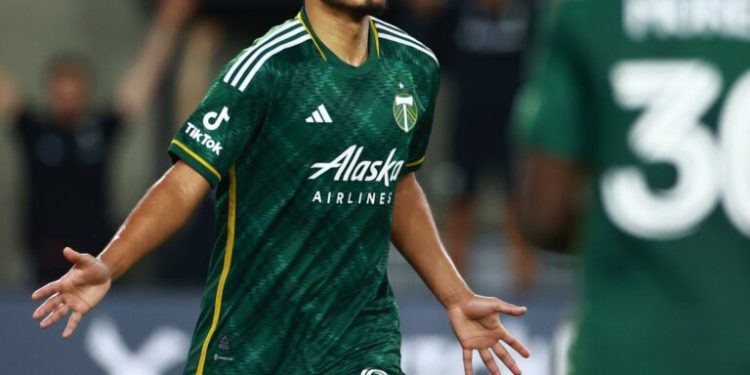 Cria do Vasco, Evander recebe proposta milionária