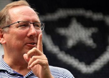 Vasco: Rayan estaria na mira de Textor, do Botafogo