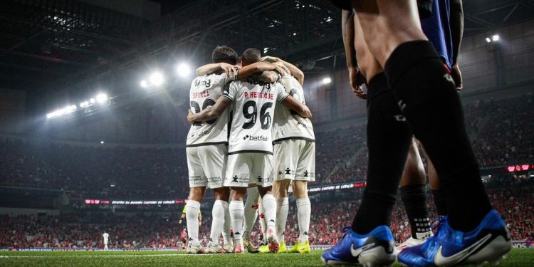 Sequência do Vasco após data FIFA é importante; veja os jogos