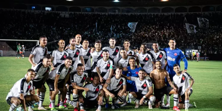 Qual a folha salarial do Vasco?