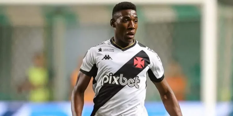 Léo será titular nos próximos jogos decisivos do Vasco