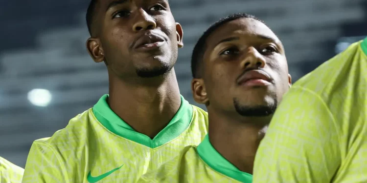 Base do Vasco ganha força com retorno de ídolo