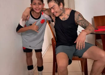 Whindersson Nunes apoia jogador da base do Vasco