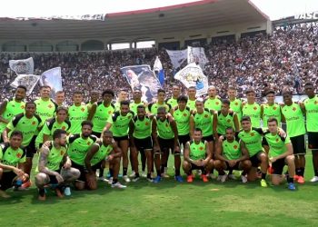 Vasco aposta na experiência: 9 jogadores do elenco somam mais de 50 jogos pelo clube