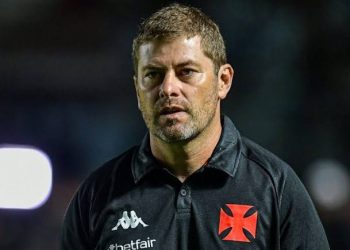 Vasco joga mal e perde para o São Paulo por 3 a 0