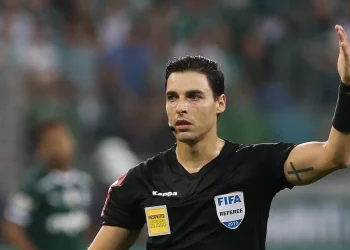 Polêmica à vista: Rodolpho Toski assume o VAR de Vasco x Botafogo