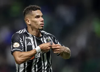 Atlético-MG corre contra o tempo para ter dois reforços contra o Vasco
