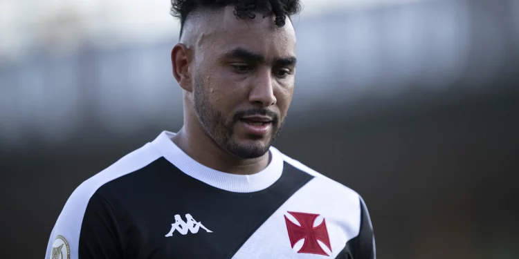 Se não render o esperado, Payet pode sair do Vasco antes do término de contrato