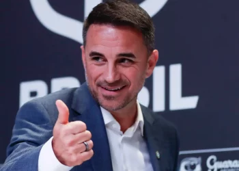 Rodrigo Caetano no Vasco? Entenda a situação do dirigente