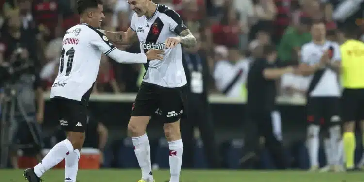 Prováveis escalações de Atlético-MG x Vasco pela Copa do Brasil