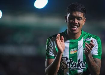 Vasco monitora Lucas Barbosa, mas encontra dificuldades; entenda