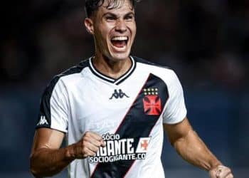 Galdames de saída do Vasco: jogador coloca carro à venda