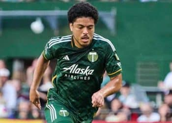 Portas abertas? Evander deixa no ar possível retorno ao Vasco