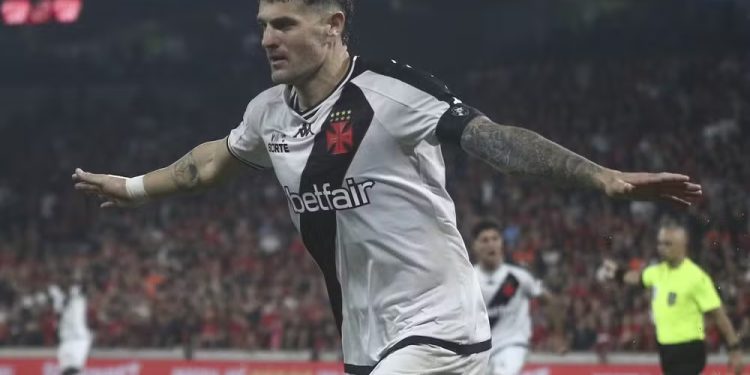 Vegetti se destaca, e fecha Copa do Brasil como artilheiro pelo Vasco