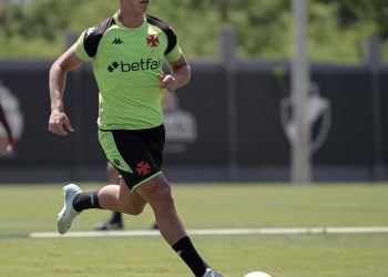 Jovens promessas: Bruno Lopes e GB treinam com o elenco principal do Vasco