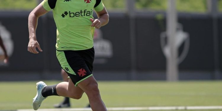 Jovens promessas: Bruno Lopes e GB treinam com o elenco principal do Vasco